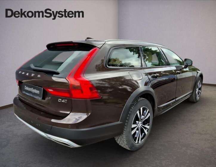 Volvo V90 3