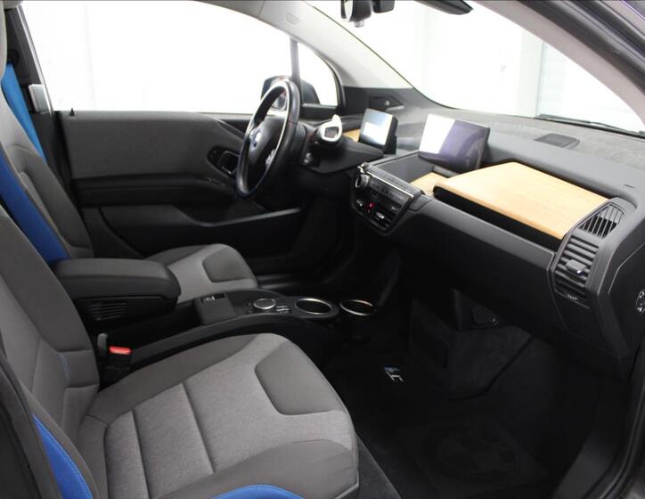 BMW i3 19