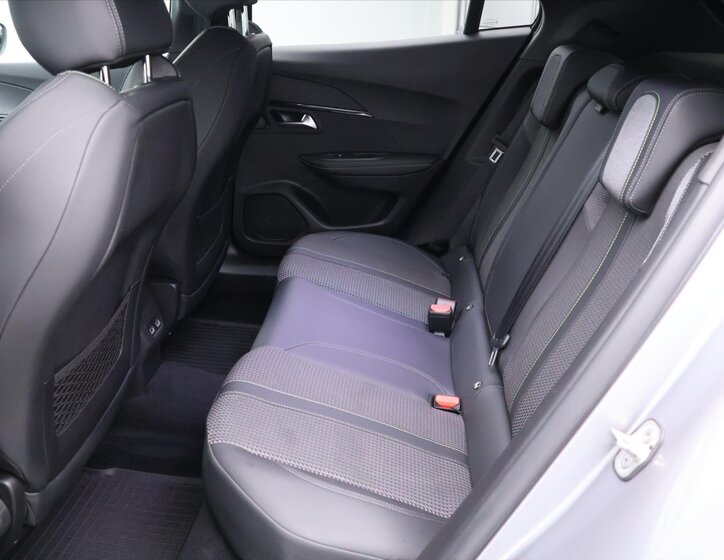 Peugeot 2008 SUV / Terénní 1,2 l 96 kw