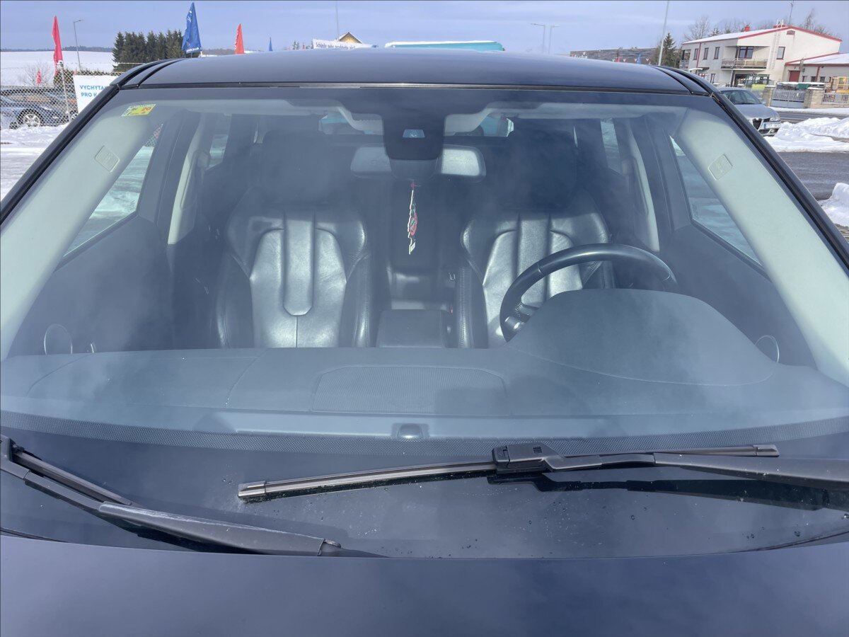 Land Rover Range Rover Evoque SUV / Terénní 2,2 l 110 kw