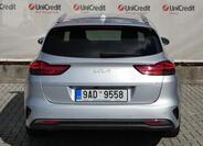 KIA Ceed 4