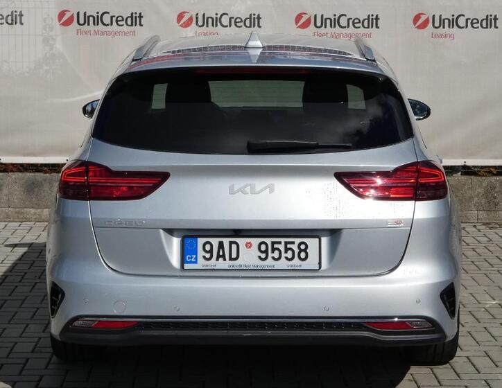 KIA Ceed 4