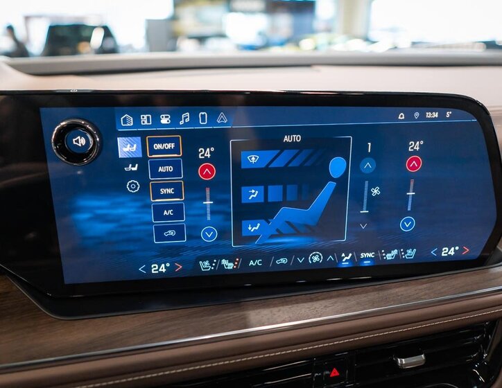 Chevrolet Tahoe SUV 6,2 l 313 kw