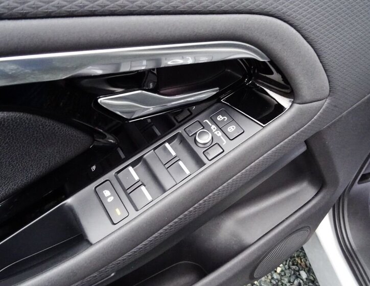 Land Rover Range Rover Evoque 18