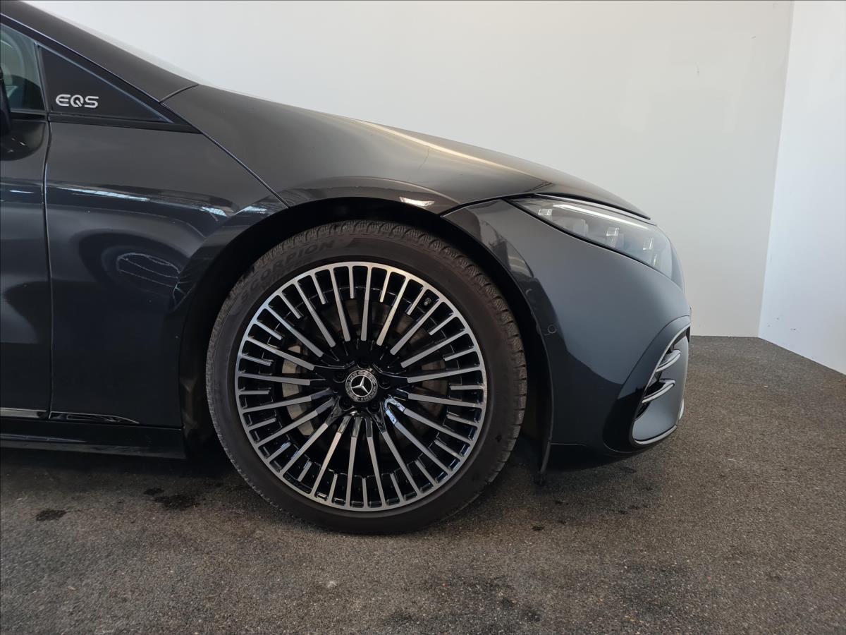 Mercedes-Benz EQS