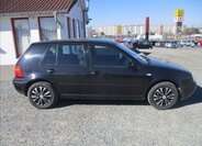 Volkswagen Golf Hatchback 1,6 l 77 kw