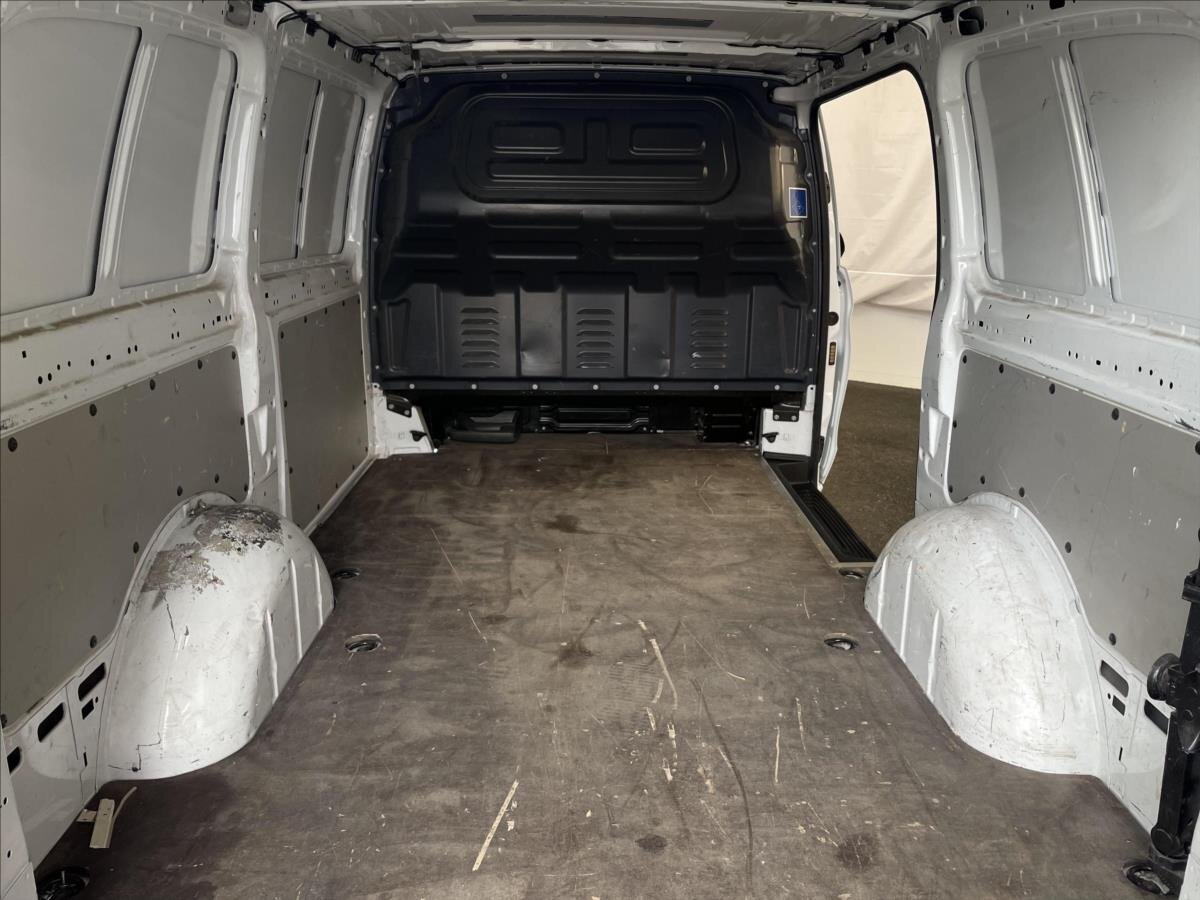 Mercedes-Benz Vito Skříň 2,1 l 120 kw