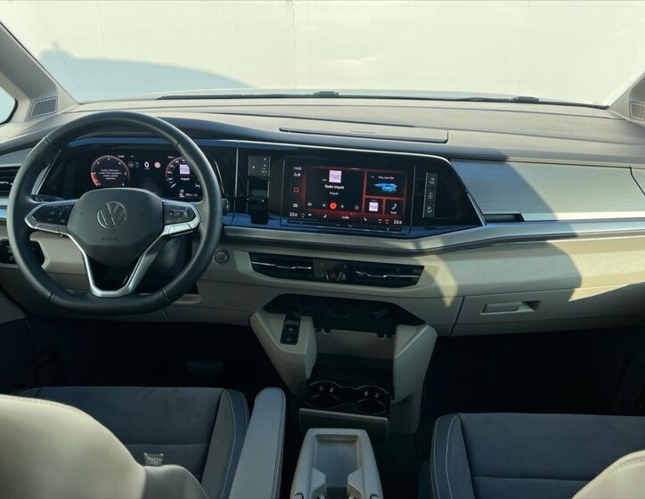 Volkswagen Multivan 5