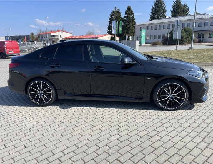 BMW Řada 2 Sedan / Limuzína 2,0 l 140 kw