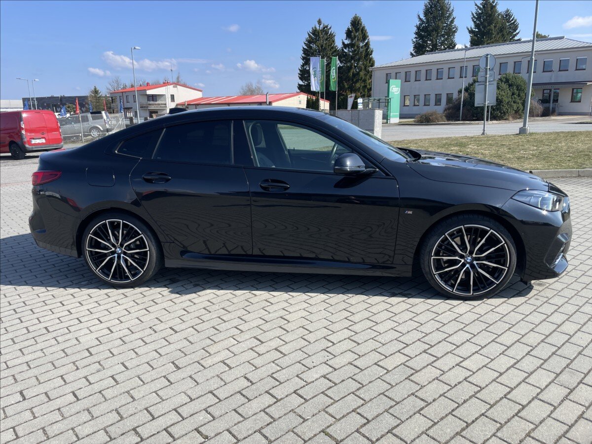 BMW Řada 2 Sedan / Limuzína 2,0 l 140 kw