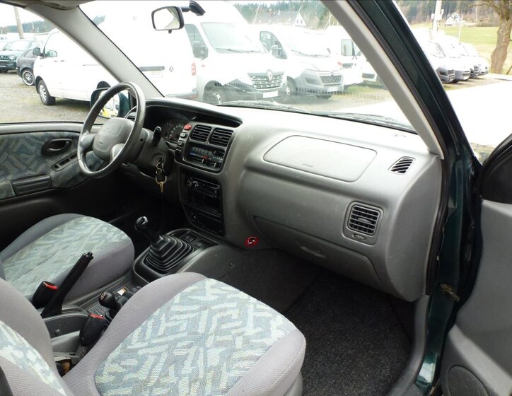 Suzuki Grand Vitara SUV / Terénní 2,0 l 94 kw