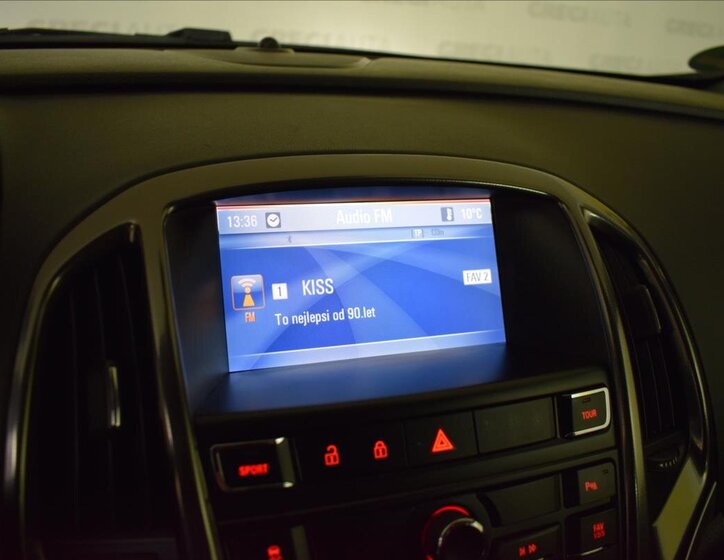 Opel Astra Kombi 2,0 l 121 kw