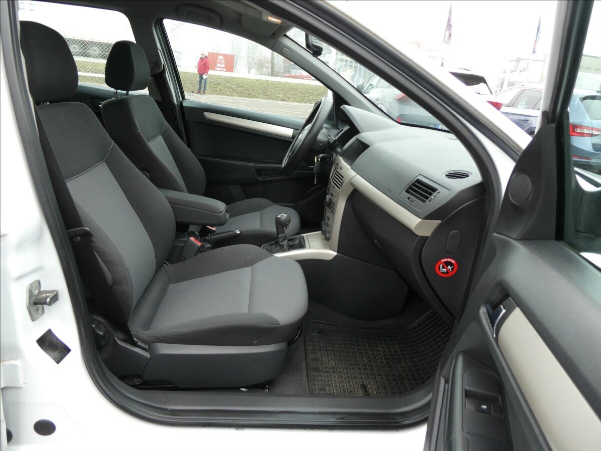 Opel Astra Kombi 1,7 l 74 kw