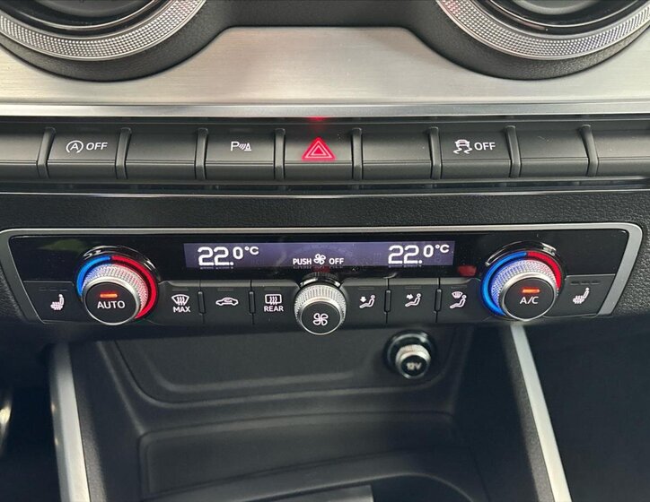 Audi Q2 SUV / Terénní 1,5 l 110 kw