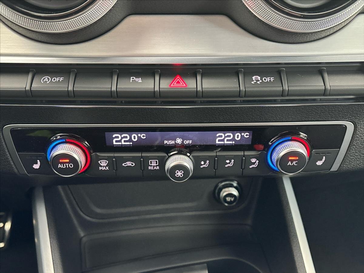 Audi Q2 SUV / Terénní 1,5 l 110 kw