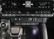 Toyota Land Cruiser SUV / Terénní 2,8 l 151 kw