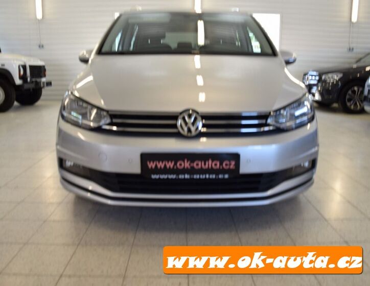 Volkswagen Touran 11