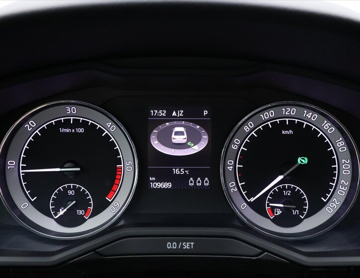 Škoda Superb Liftback 2,0 l 140 kw