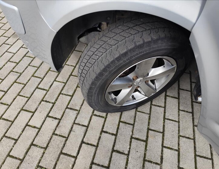 Volkswagen Caravelle Ostatní 2,5 l 96 kw