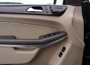 Mercedes-Benz GL SUV 4,7 l 320 kw