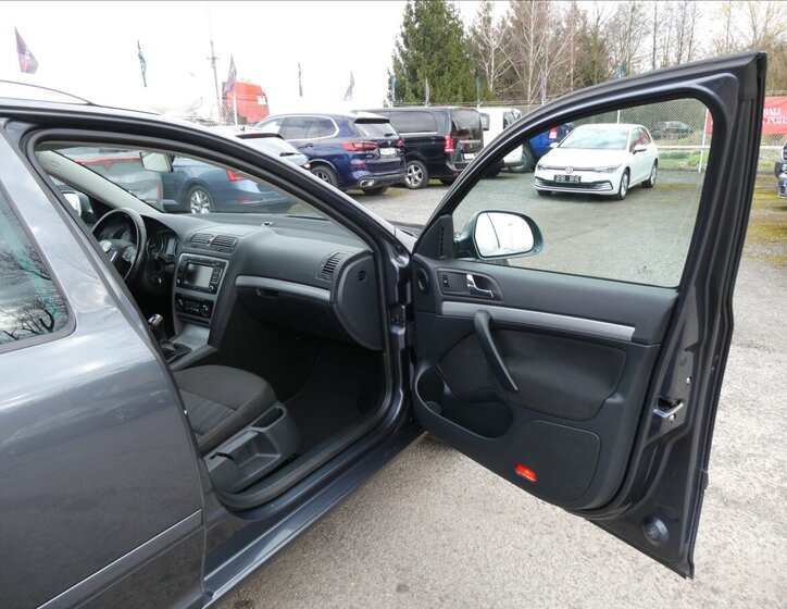 Škoda Octavia Kombi 1,8 l 118 kw