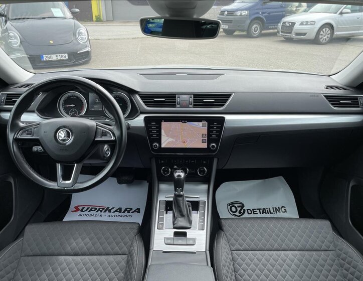 Škoda Superb 10
