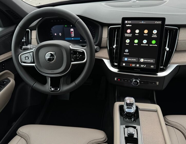 Volvo XC90 SUV / Terénní 2,0 l 184 kw