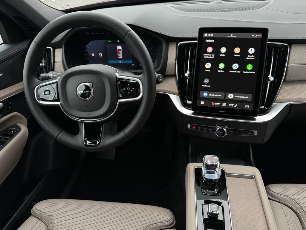 Volvo XC90 SUV / Terénní 2,0 l 184 kw