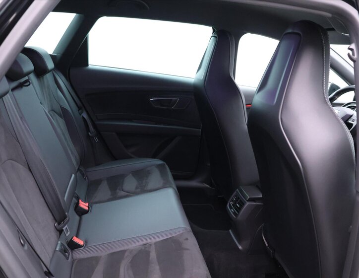 Seat Leon Kombi 2,0 l 221 kw