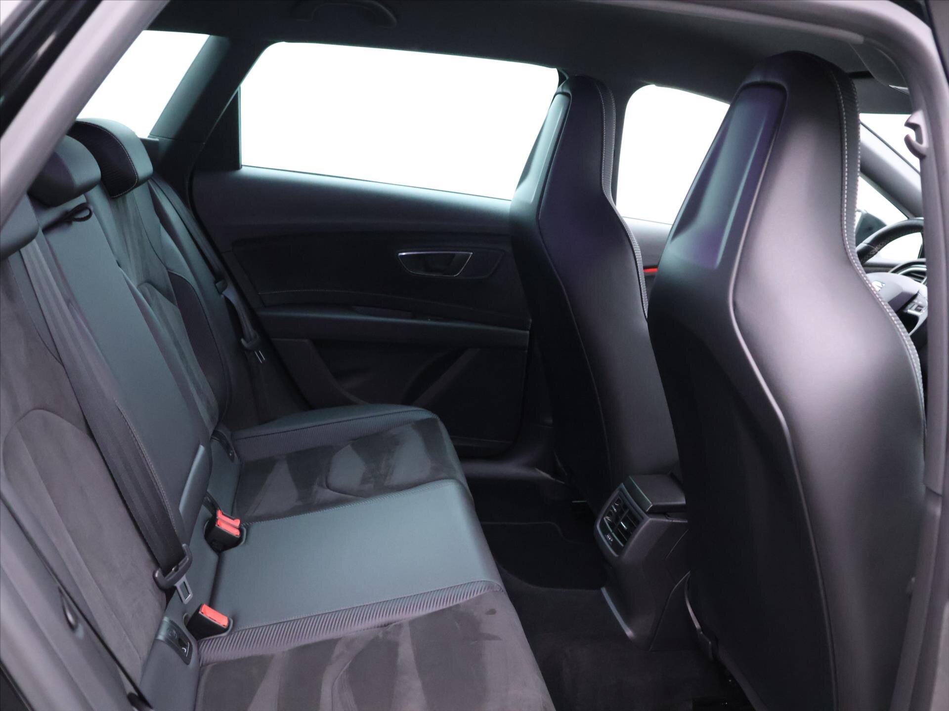 Seat Leon Kombi 2,0 l 221 kw