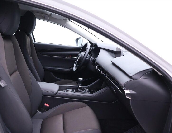 Mazda 3 Sedan 2,0 l 137 kw