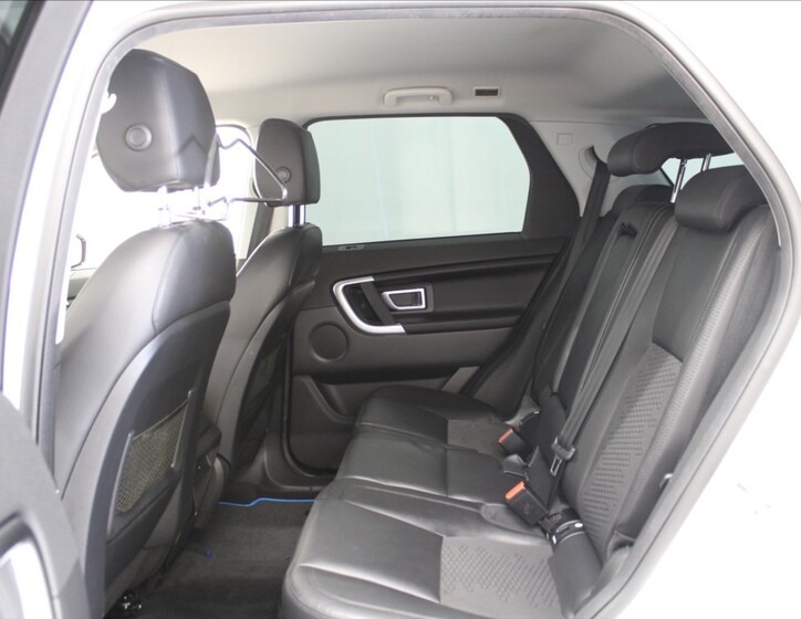 Land Rover Discovery Sport 7