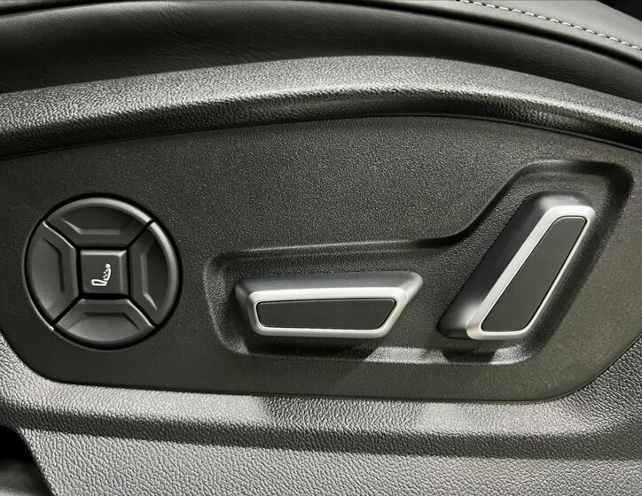 Audi SQ7 SUV / Terénní 4,0 l 373 kw