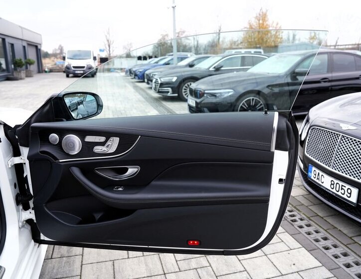 Mercedes-Benz Třídy E 19