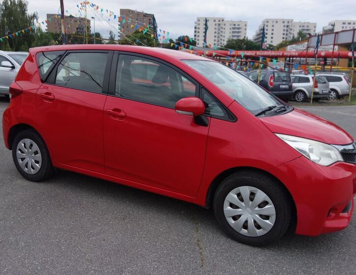 Toyota Corolla Verso 8