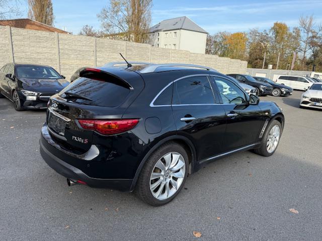 Infiniti FX30