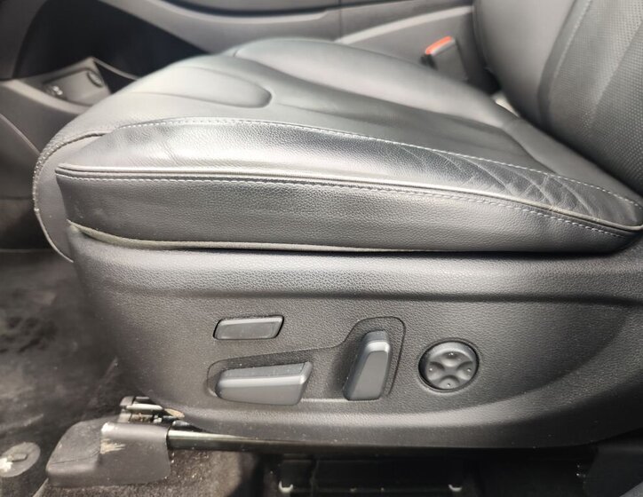 Hyundai Santa Fe SUV 2,2 l 142 kw