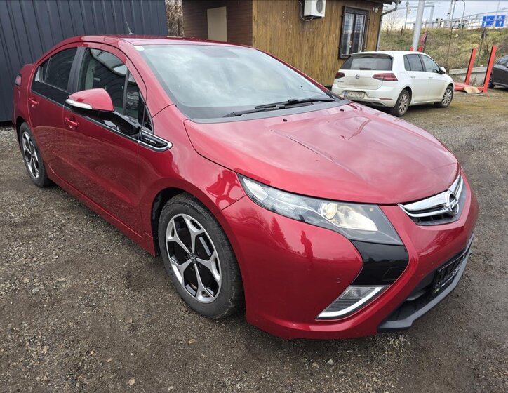 Opel Ampera 3