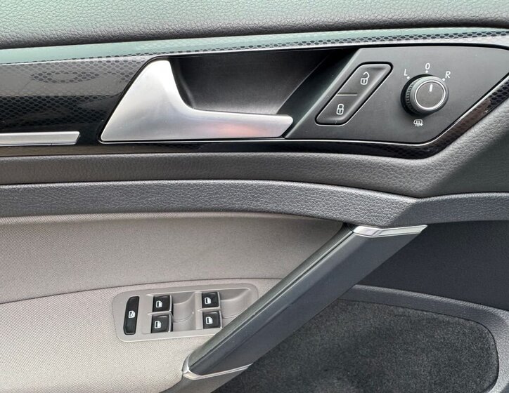 Volkswagen Golf Kombi 2,0 l 110 kw