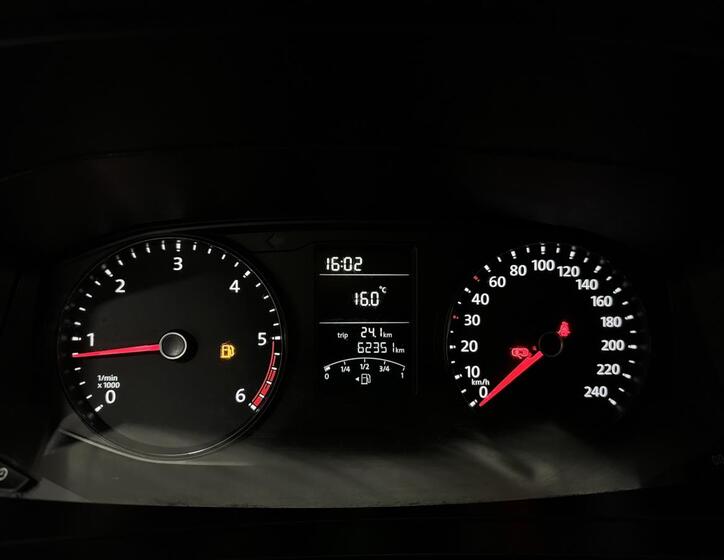 Volkswagen Transporter 18