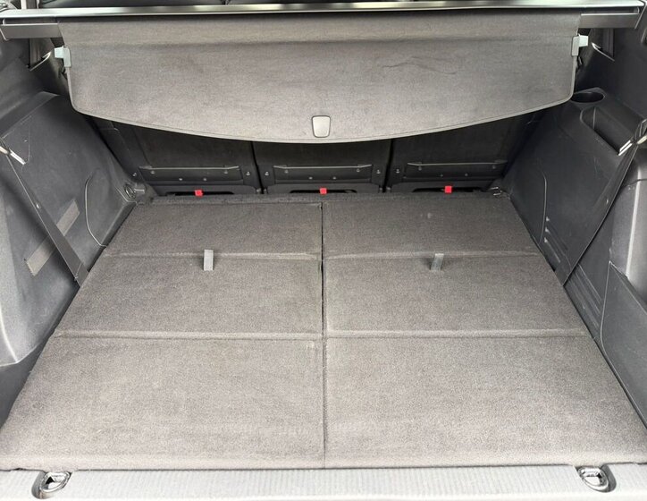 Peugeot 5008 SUV / Terénní 2,0 l 110 kw