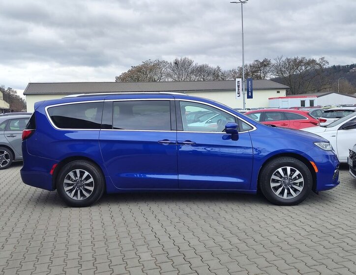 Chrysler Pacifica MPV 3,6 l 214 kw