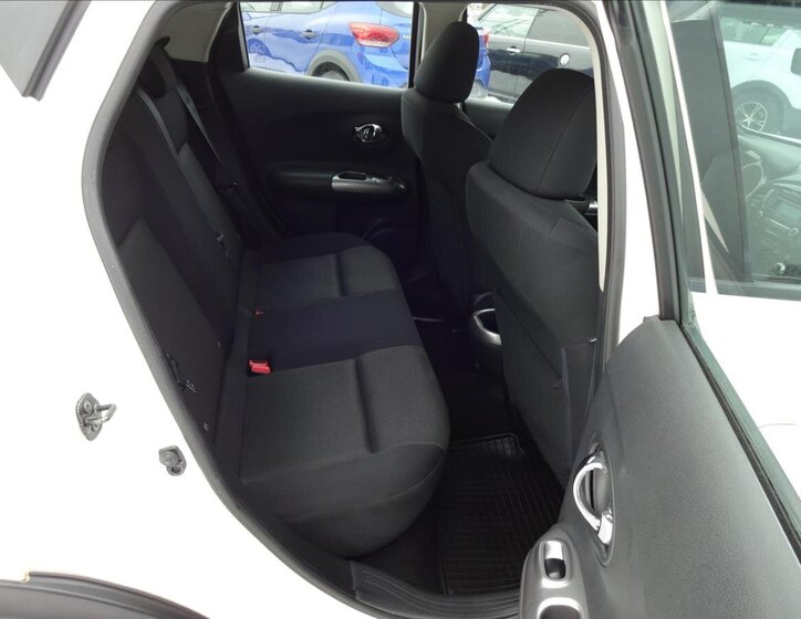 Nissan Juke Hatchback 1,6 l 86 kw