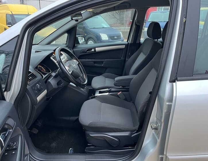 Opel Zafira MPV 1,9 l 88 kw