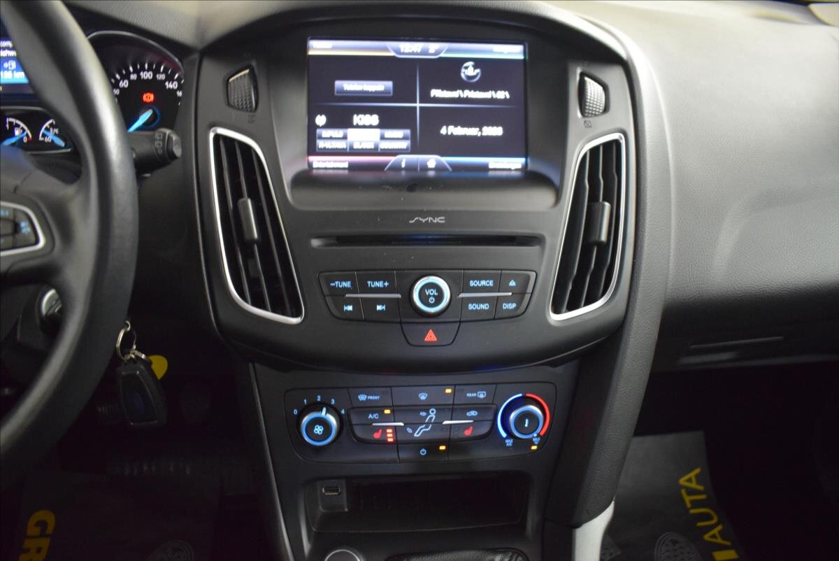 Ford Focus Kombi 999,0 92 kw