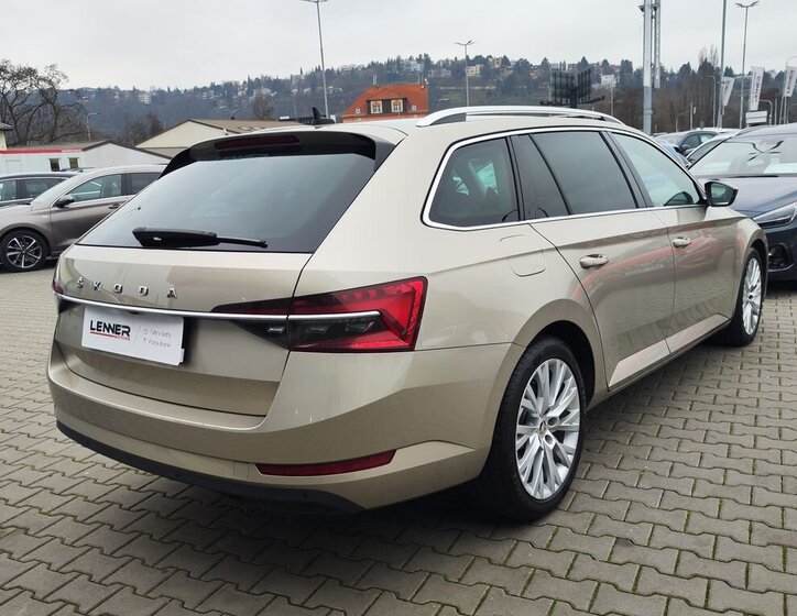Škoda Superb 5