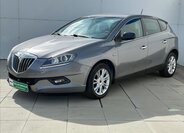 Lancia Delta Hatchback 1,6 l 88 kw