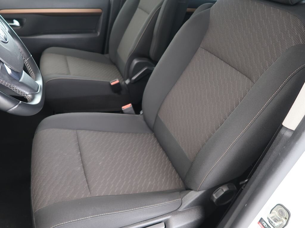 Toyota ProAce VAN-Minibus 2,0 l 130 kw