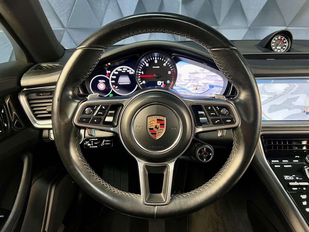 Porsche Panamera Liftback 4,0 l 310 kw
