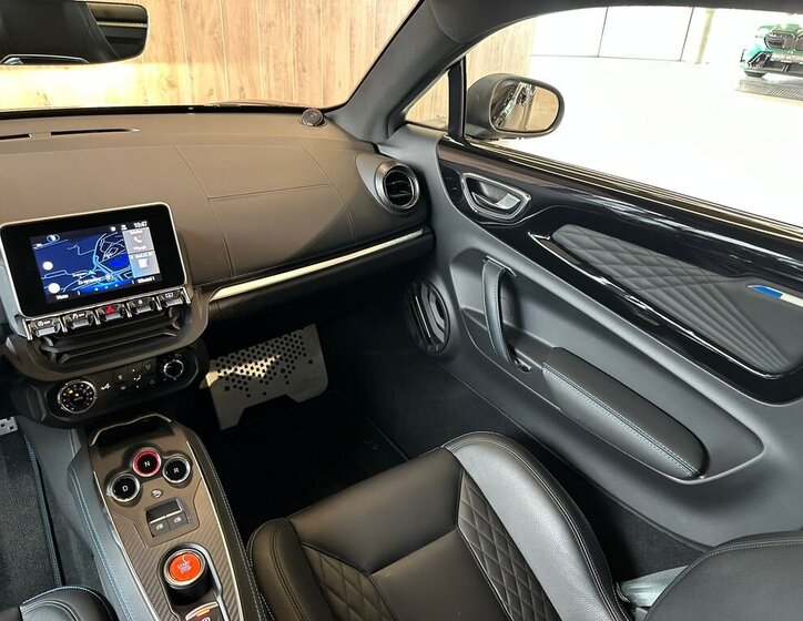 Ostatní Ostatní Kupé 1,8 l 185 kw